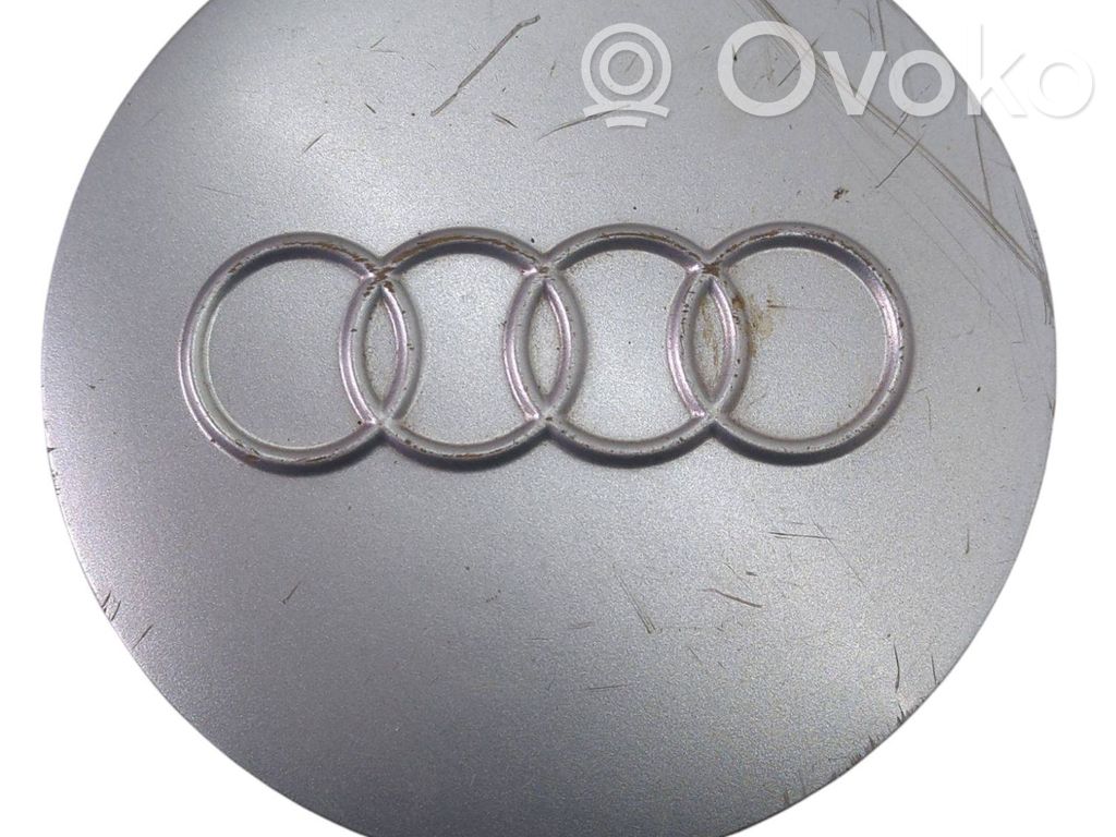 Audi A4 S4 B5 8D Tapacubos original de rueda 