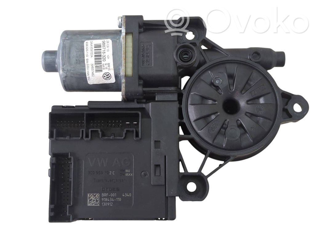 Volkswagen PASSAT B7 Silnik regulatora szyby drzwi przednich 