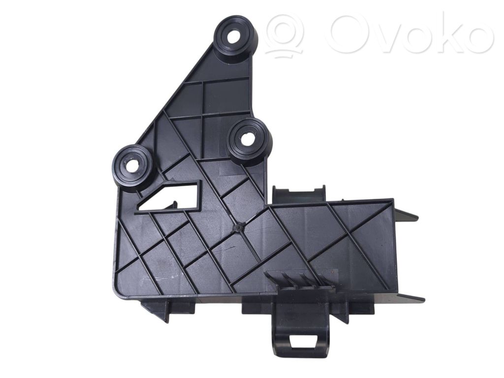 Ford Kuga II Fuse box cover 