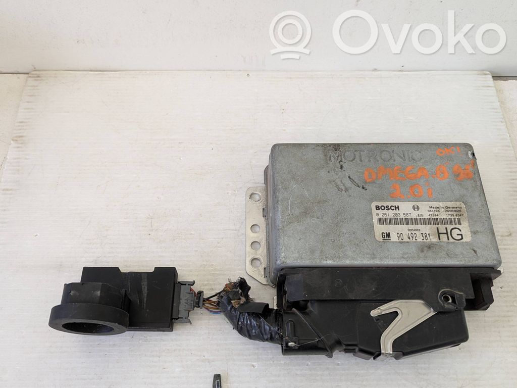 Opel Omega B2 Engine control unit/module ECU 