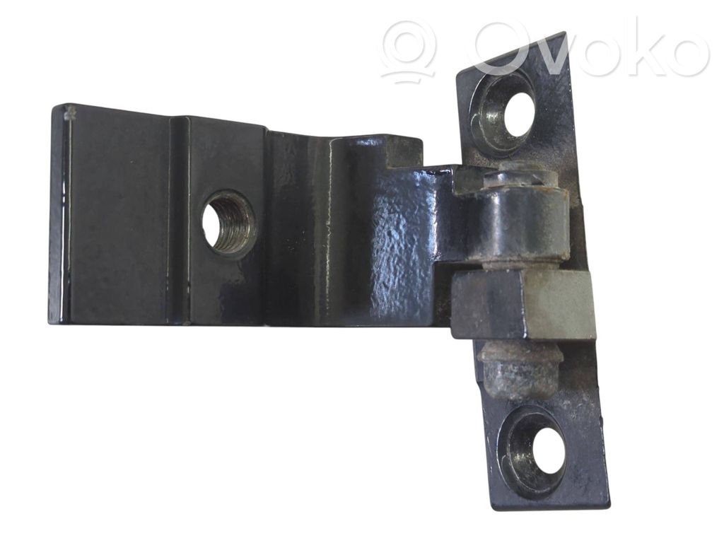 BMW 5 E60 E61 Rear door lower hinge 