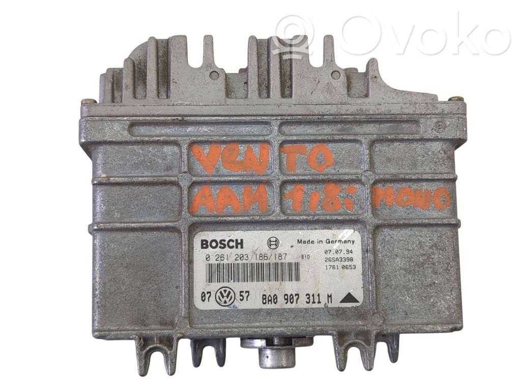 Volkswagen Golf III Engine control unit/module 