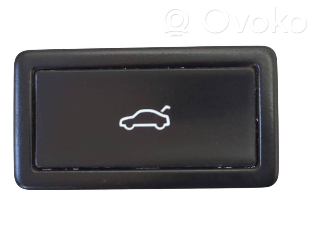 Volkswagen PASSAT B7 Tailgate/boot open switch button 