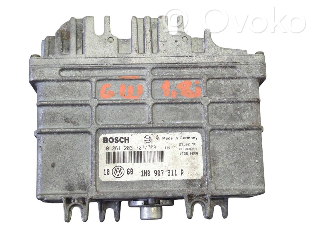 Volkswagen Golf III Engine control unit/module 