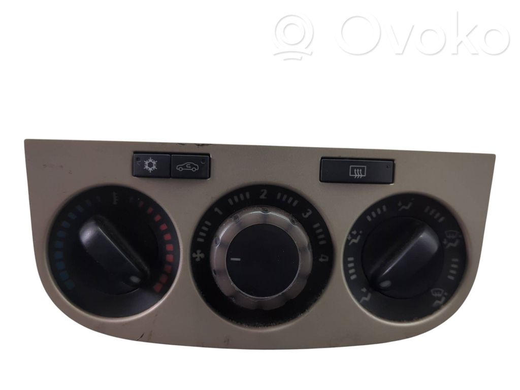Opel Corsa D Climate control unit 