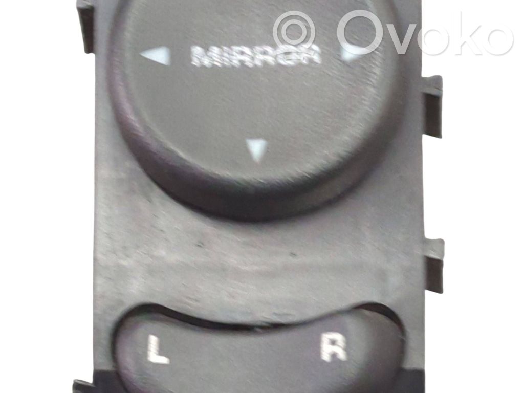 Chrysler Voyager Wing mirror switch 