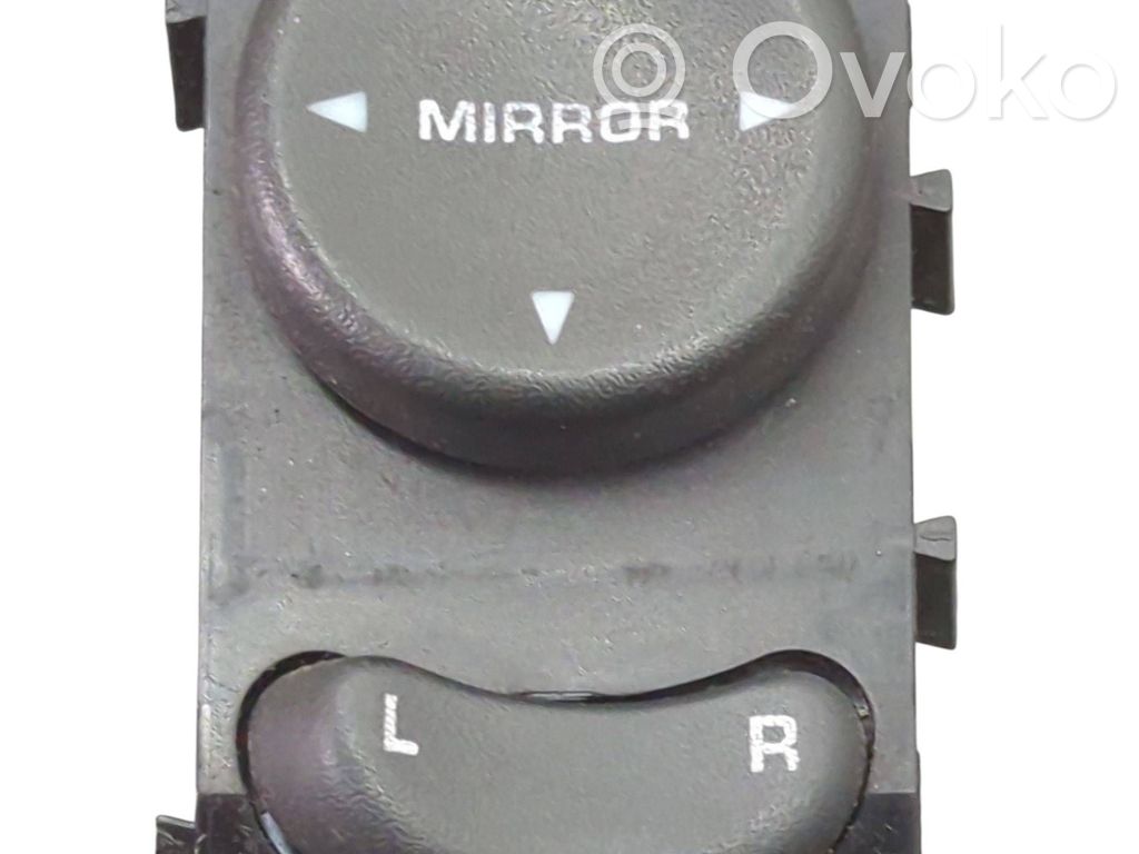 Chrysler Voyager Wing mirror switch 