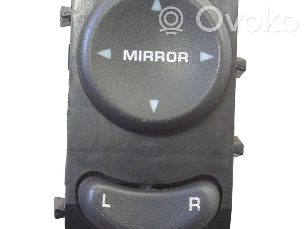 Chrysler Voyager Wing mirror switch 