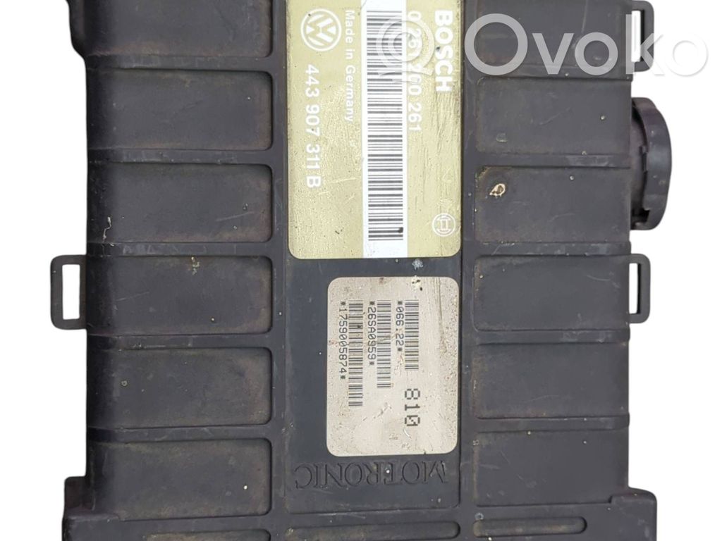 Engine control unit/module   0261200261,443907311B,26SA0959,06622,1759005874