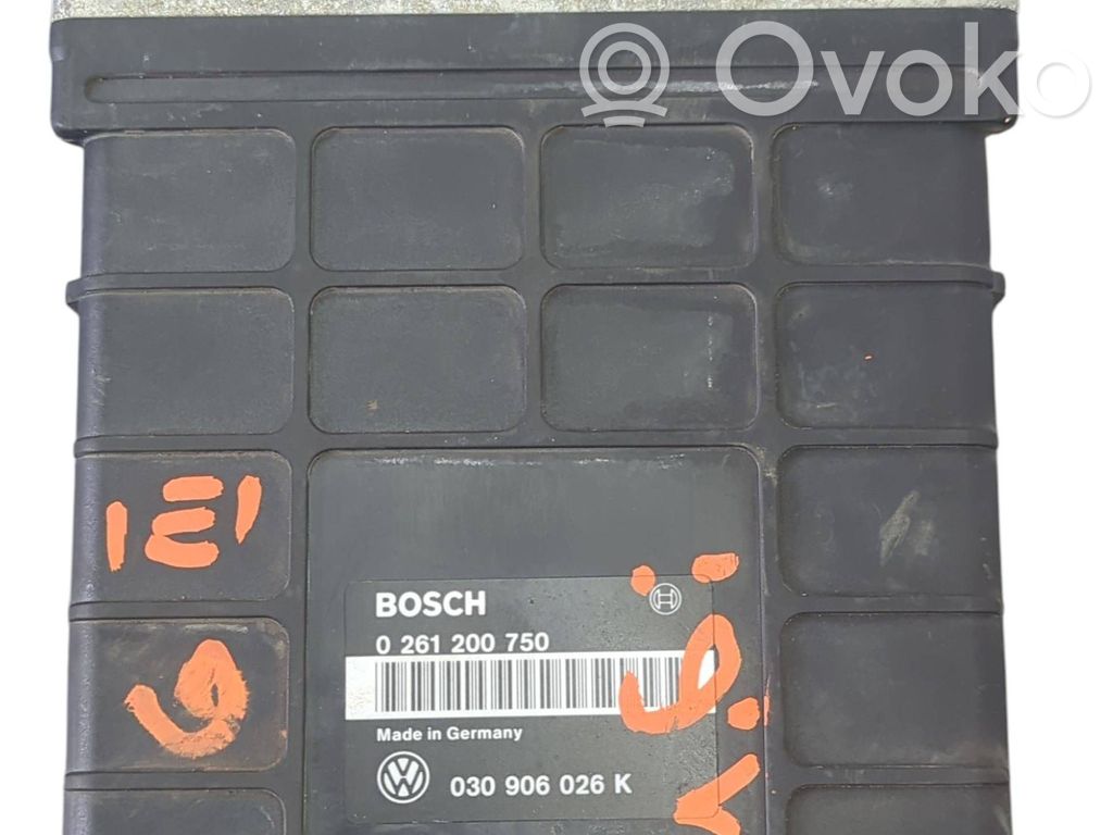 Volkswagen Golf III Engine control unit/module 