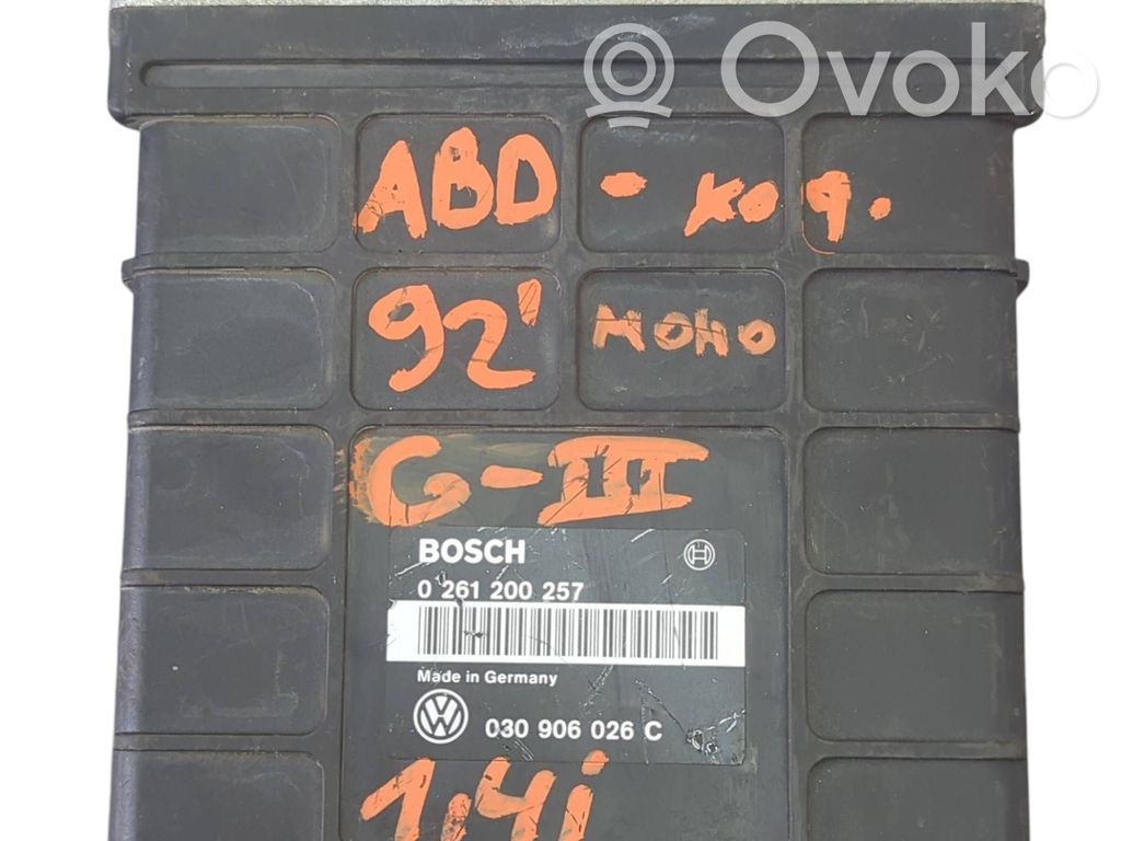 Volkswagen Golf III Engine control unit/module 