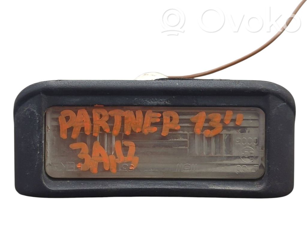 Peugeot Partner Numerio apšvietimas 