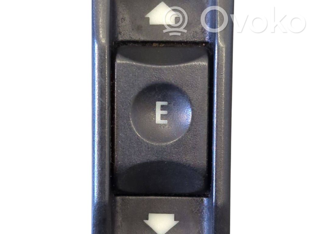 BMW 5 E34 Interruptor de control de tracción (ASR) 