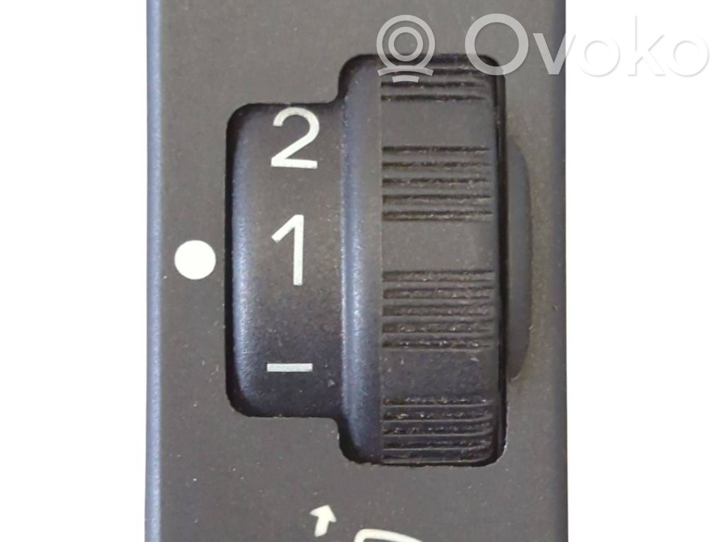 Toyota Aygo AB10 Interruptor de control de altura del faro delantero 