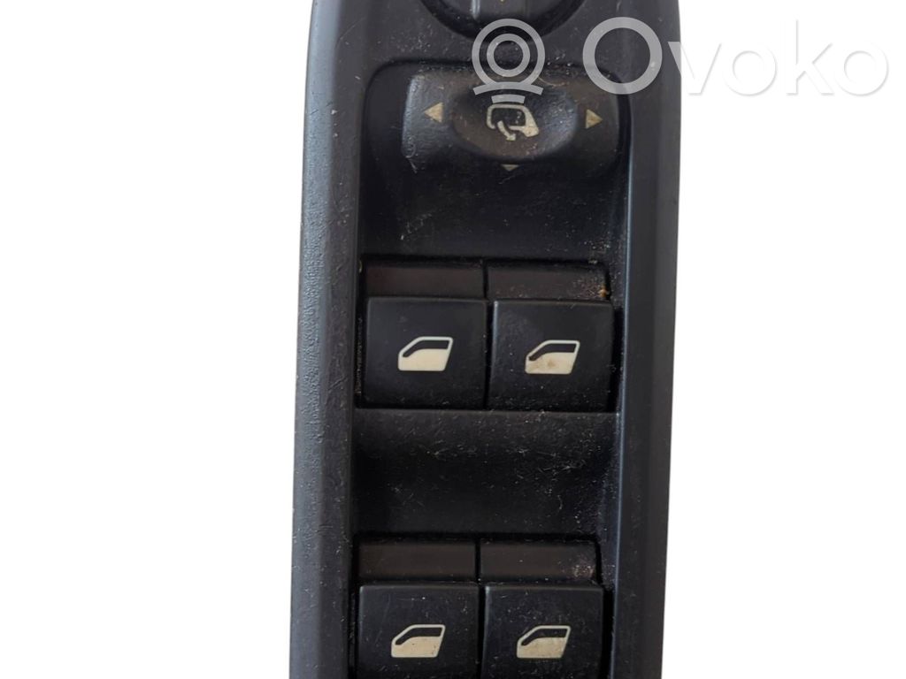 Citroen C5 Electric window control switch 