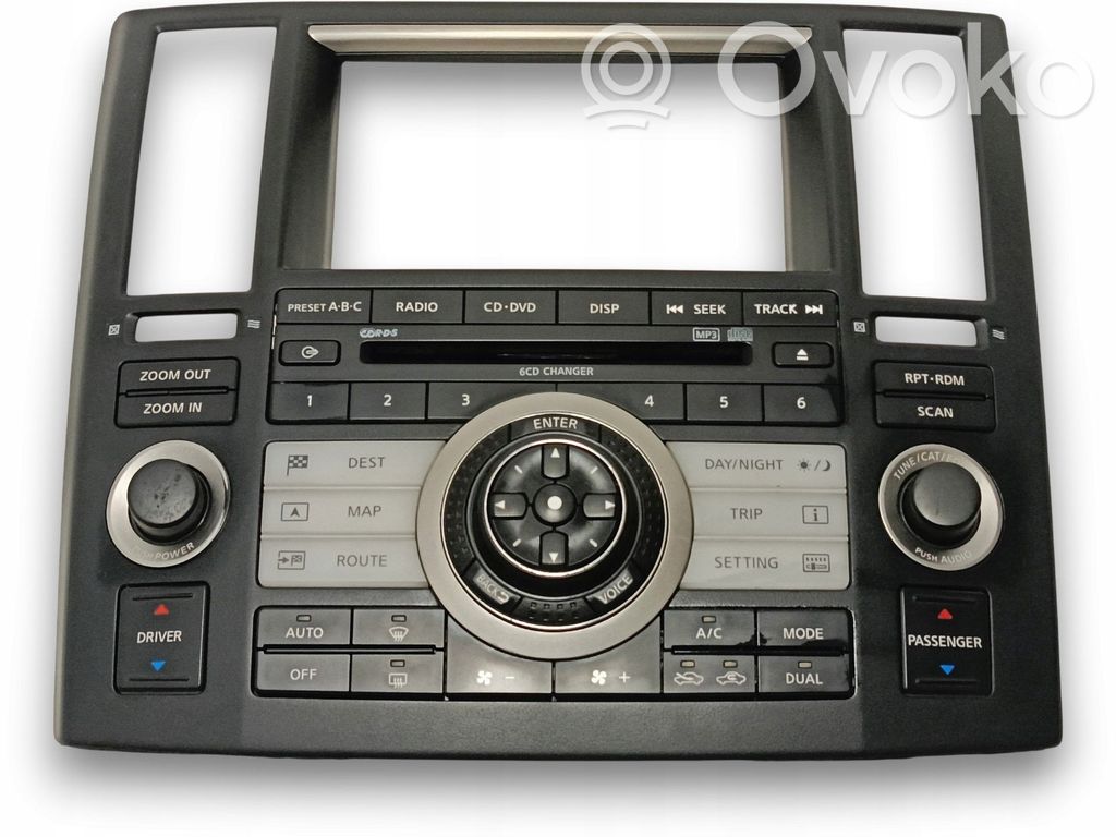Infiniti FX Radio/CD/DVD/GPS head unit 
