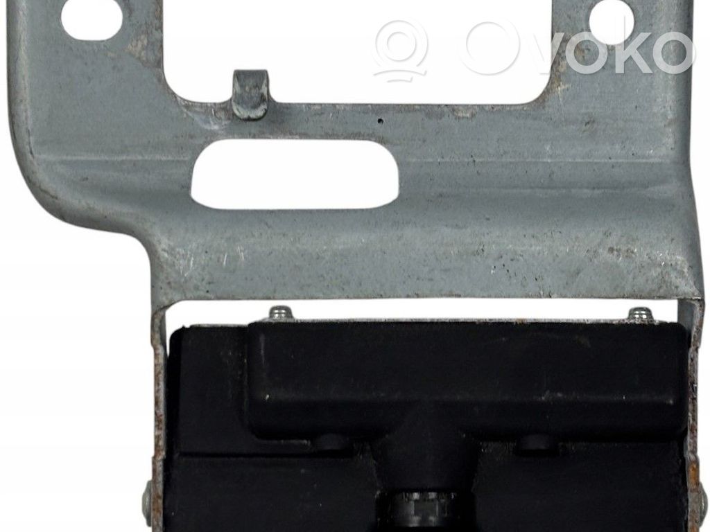 Infiniti Q50 Modul de control unghi mort 