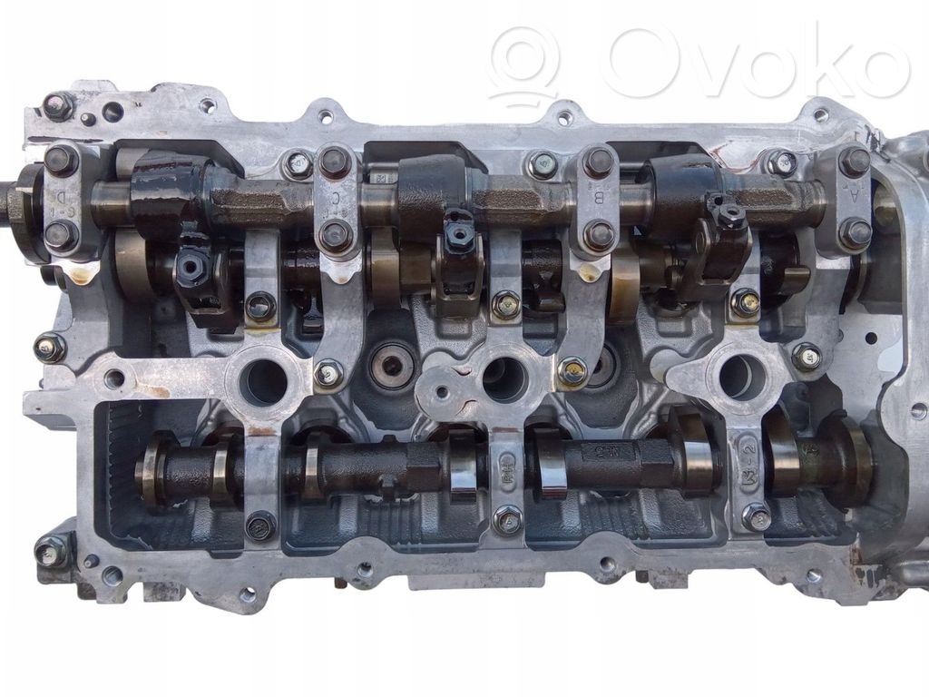 Engine head   REY0