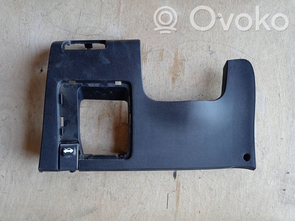 Hyundai i20 (GB IB) Element deski rozdzielczej / dół 