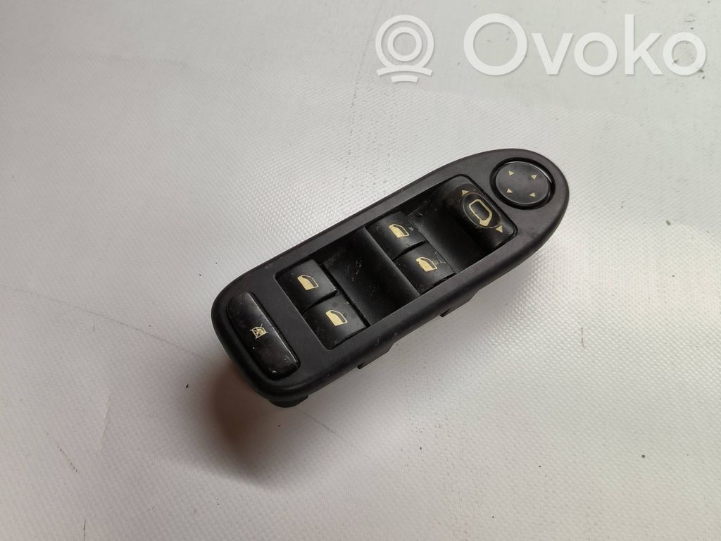 Electric window control switch   96514300XT,015651358