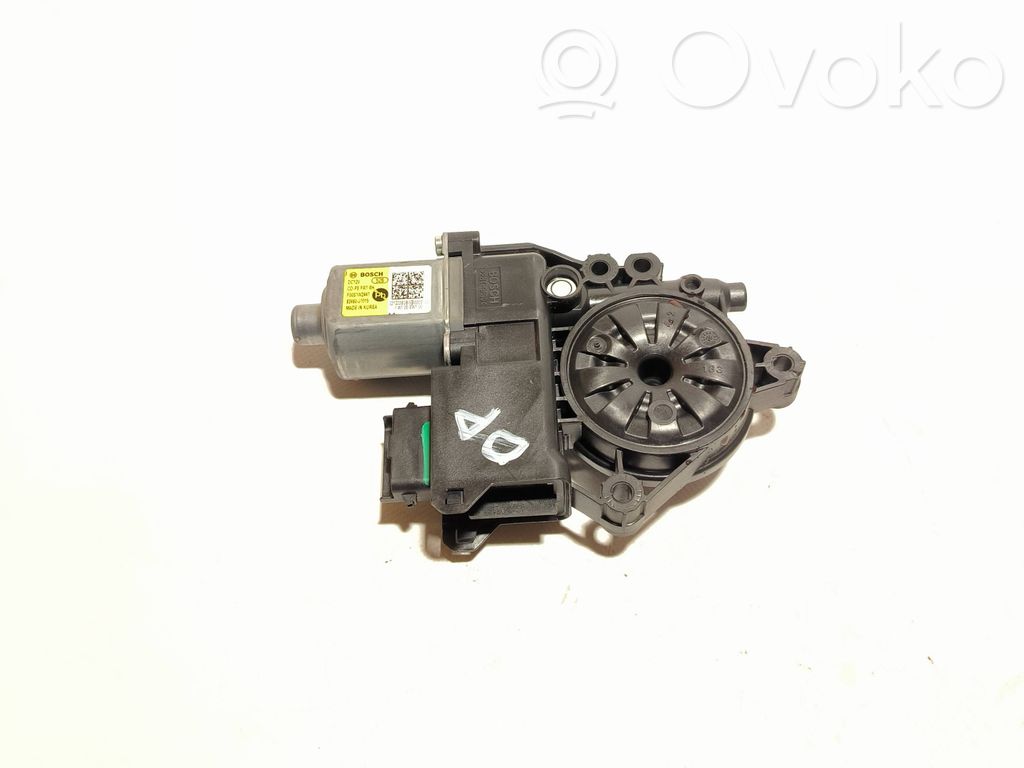 KIA Ceed Motor del regulador de la ventanilla de la puerta delantera 