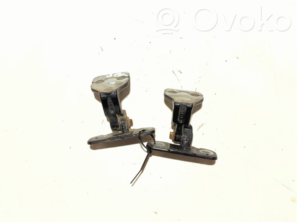 Jaguar E-Pace Front door hinge set 