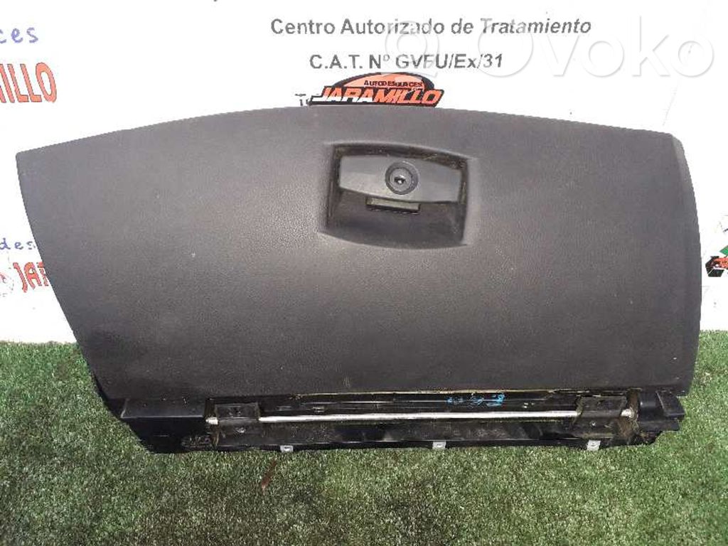 BMW 7 E65 E66 Schowek deski rozdzielczej 