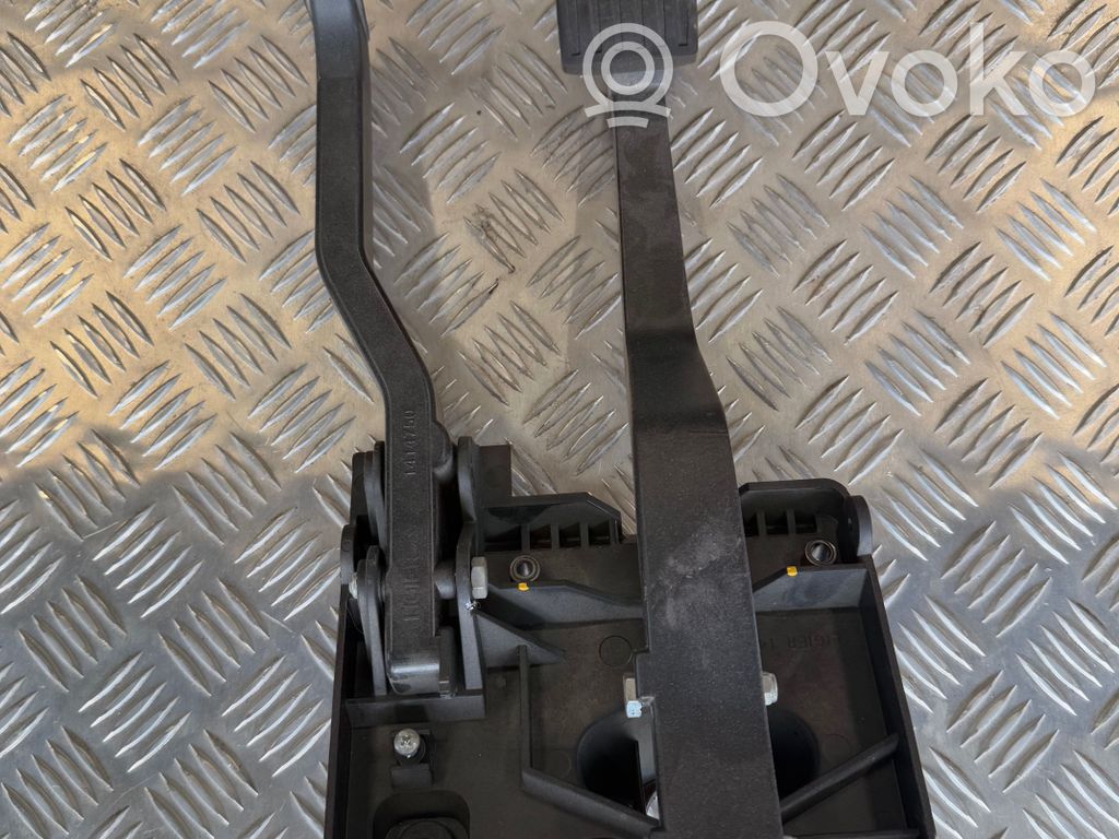Ligier JS 50 Педаль 