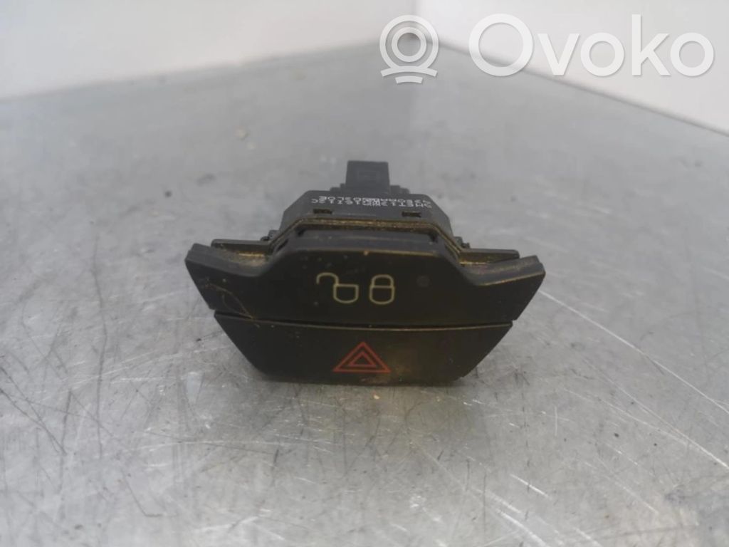 Hazard light switch   AM5T1316