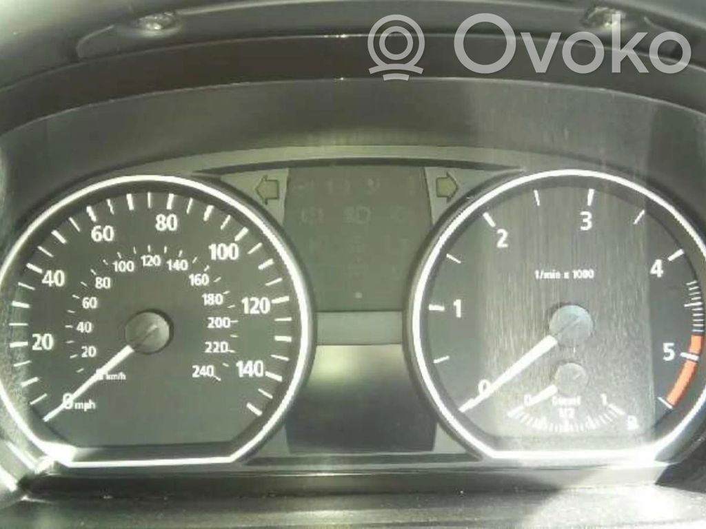 BMW 1 E81 E87 Nopeusmittari (mittaristo) 