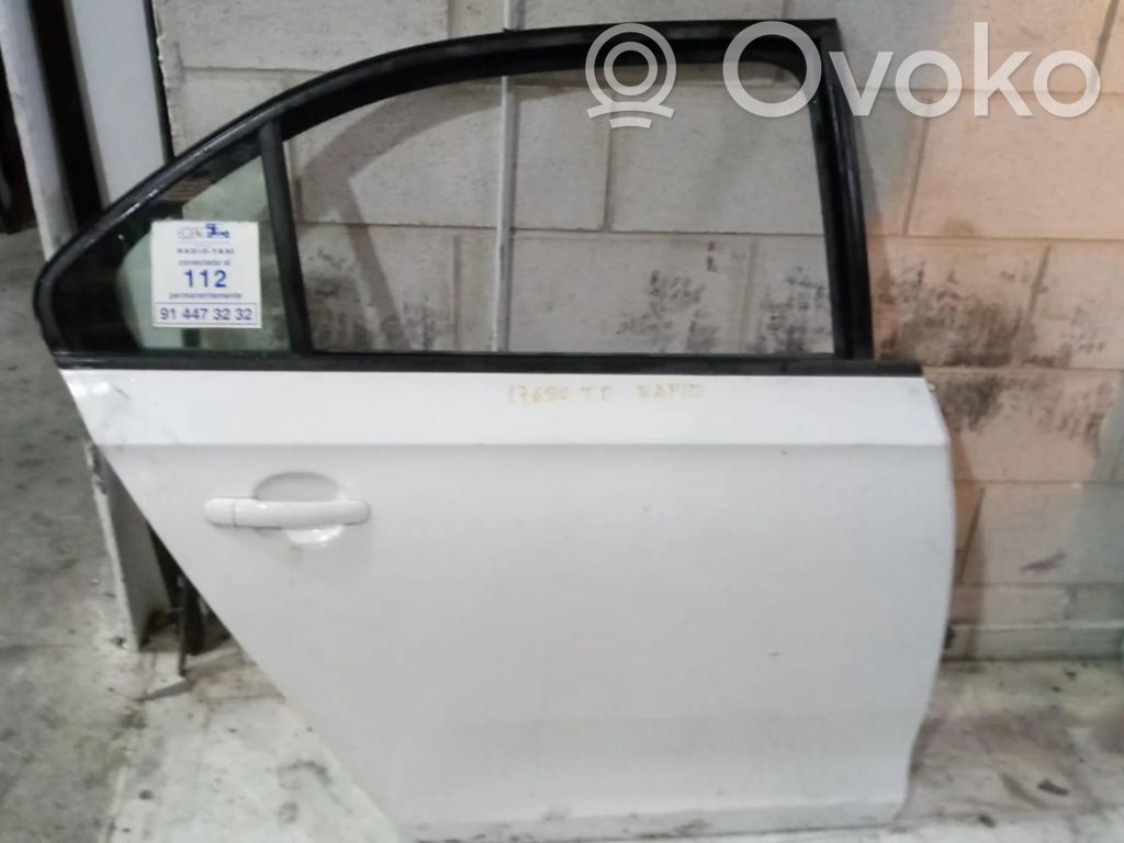 Skoda Rapid (NH) Puerta trasera 
