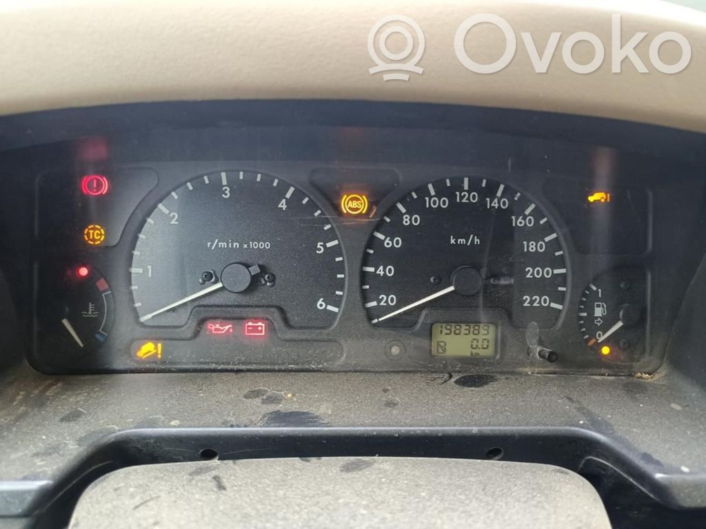 Land Rover Discovery Tachimetro (quadro strumenti) 