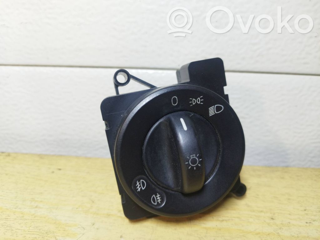 Mercedes-Benz Sprinter W906 Interruptor de luz 