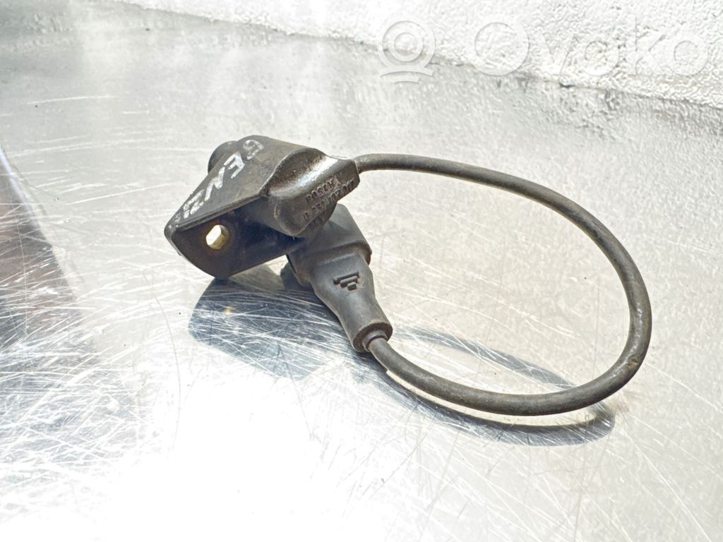 Opel Omega B1 Camshaft position sensor 
