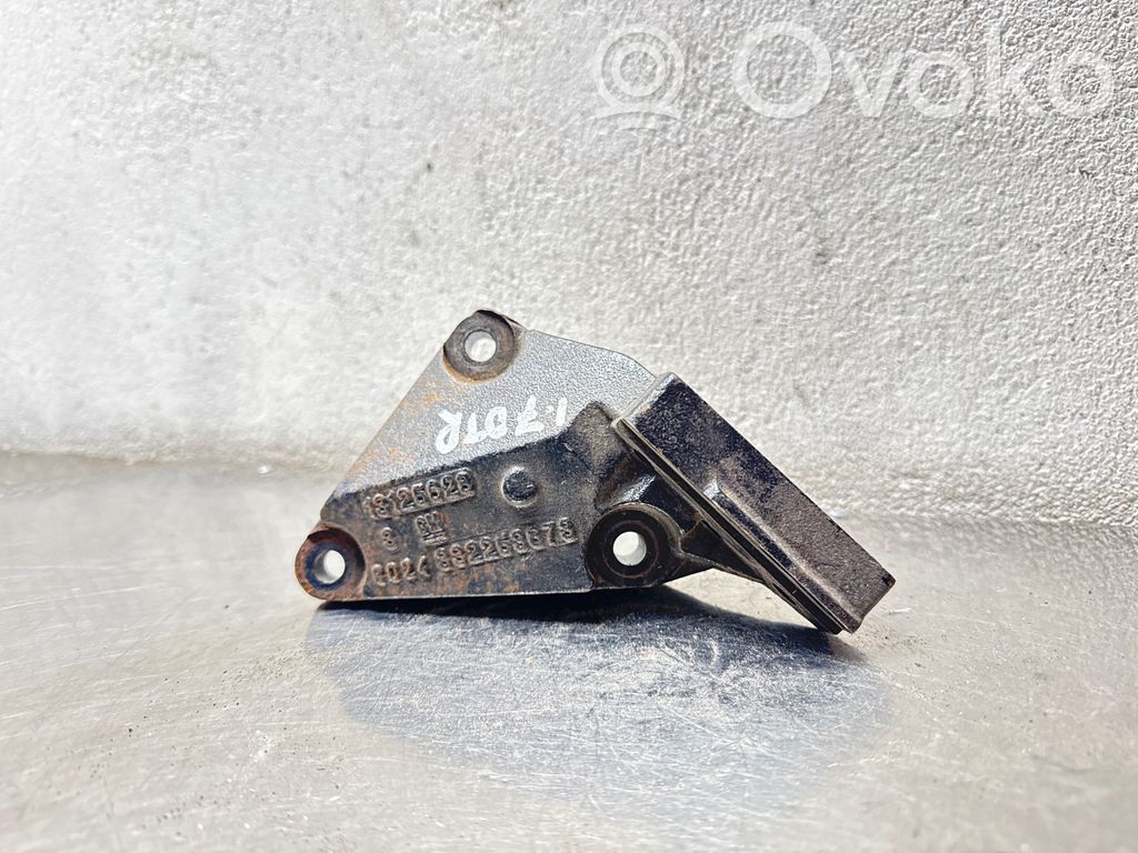 Engine mounting bracket   13125628