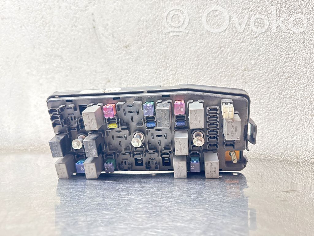 Chevrolet Captiva Módulo de fusible 