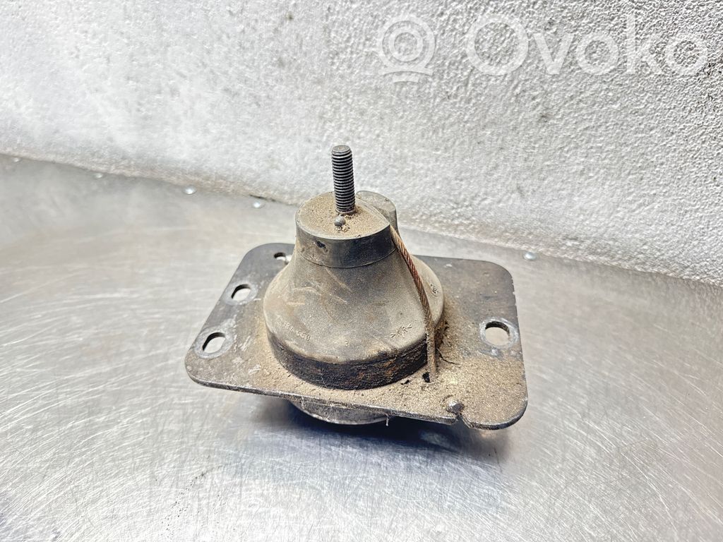 Renault Master II Engine mount bracket 