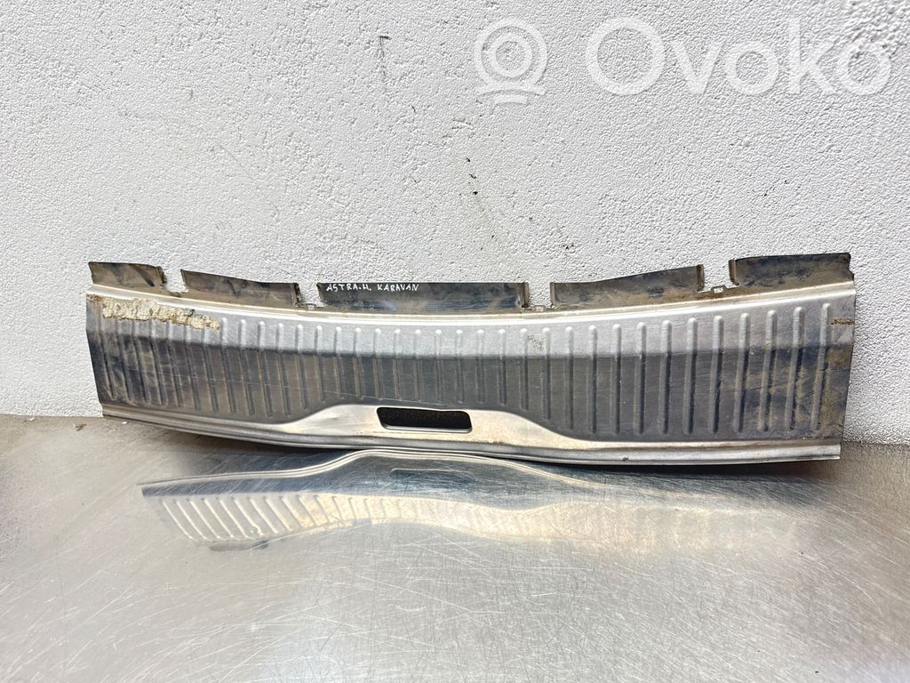 Opel Astra H Protector del borde del maletero/compartimento de carga 