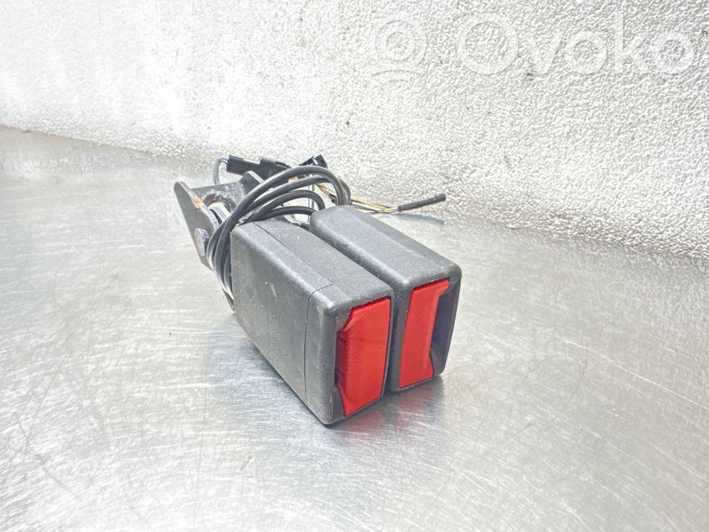 Opel Insignia A Middle seatbelt buckle (rear) 