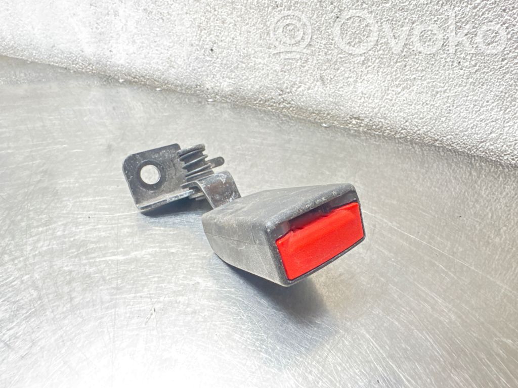 Opel Insignia A Rear seatbelt buckle 