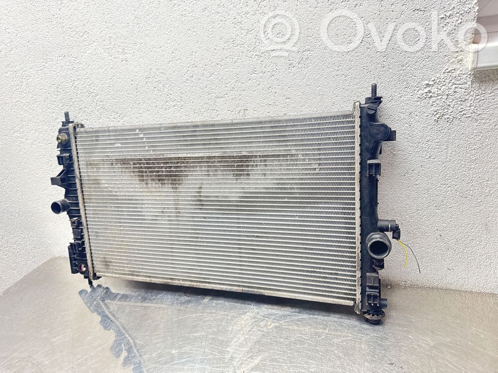 Opel Insignia A Radiator lichid răcire 