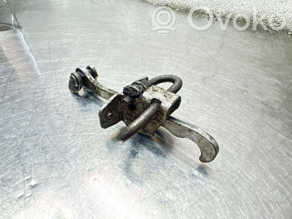 Opel Corsa C Etuoven pidätin 