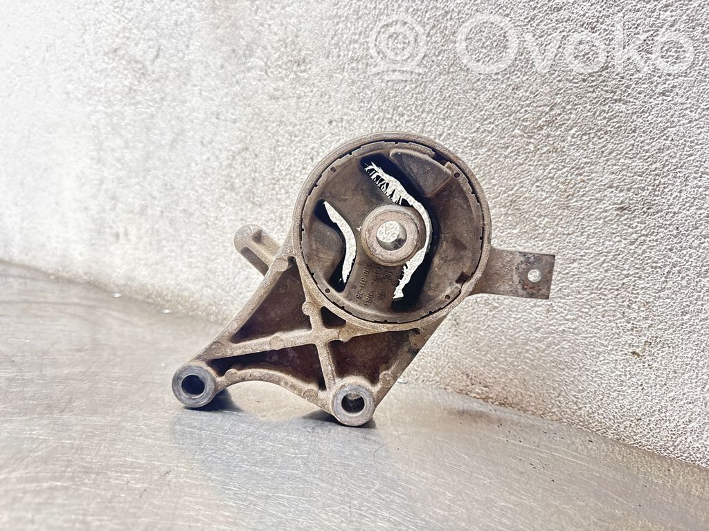 Opel Vectra C Engine mount bracket 