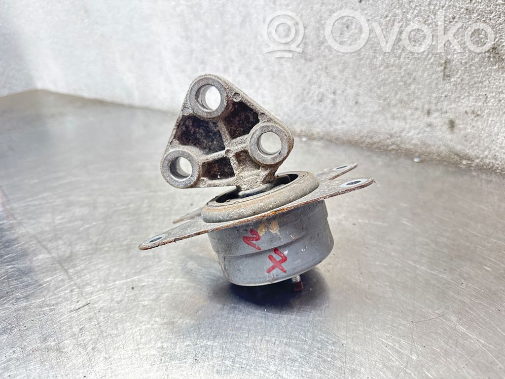 Opel Astra H Engine mount bracket 