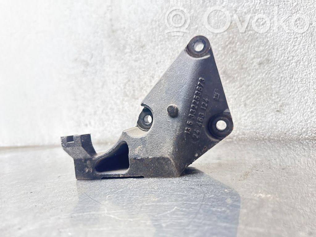 Engine mounting bracket   332253673,24463124