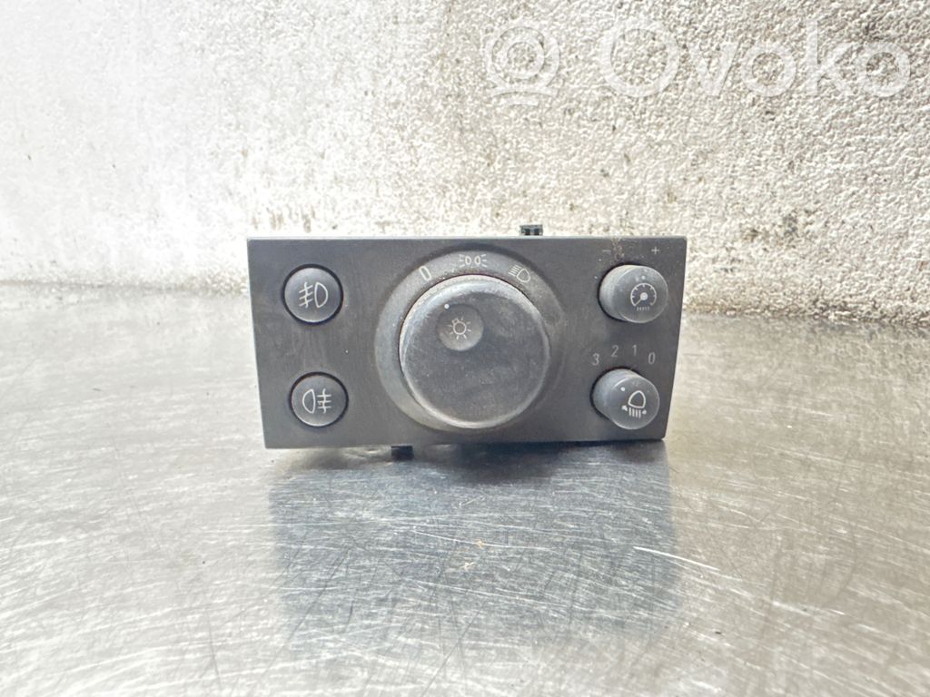 Opel Vectra C Light switch 