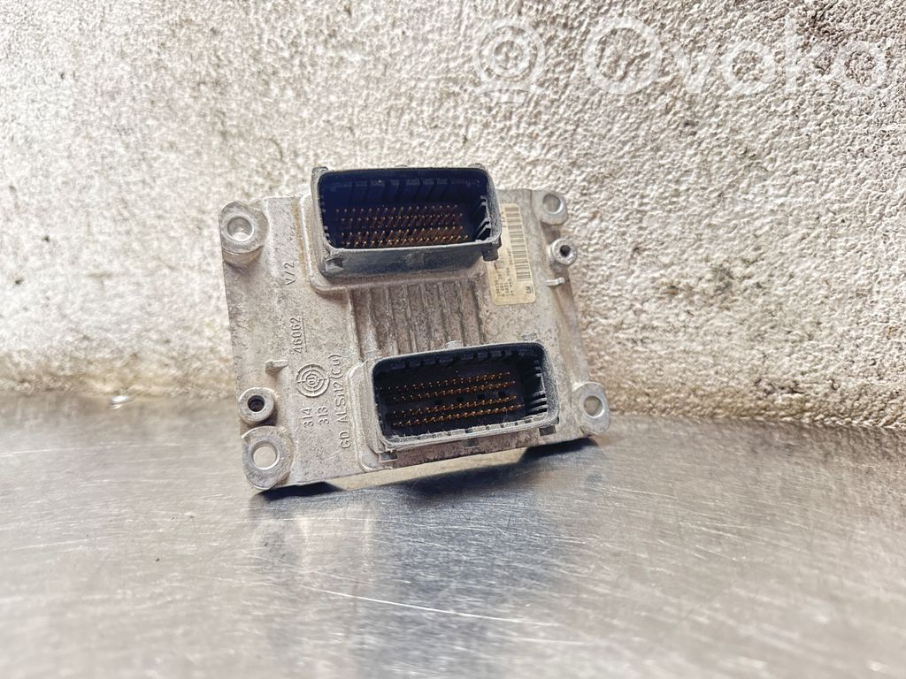 Opel Corsa C Dzinēja vadības bloks 