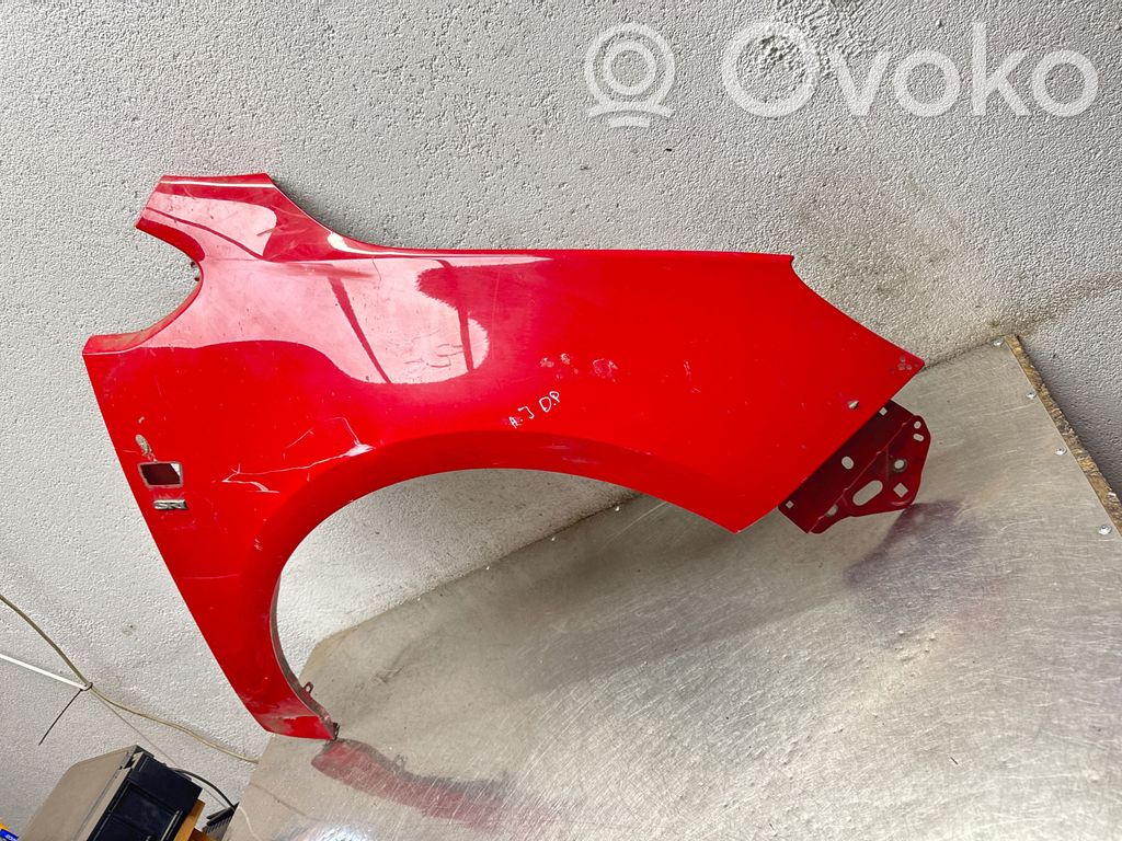 Opel Astra J Крыло 