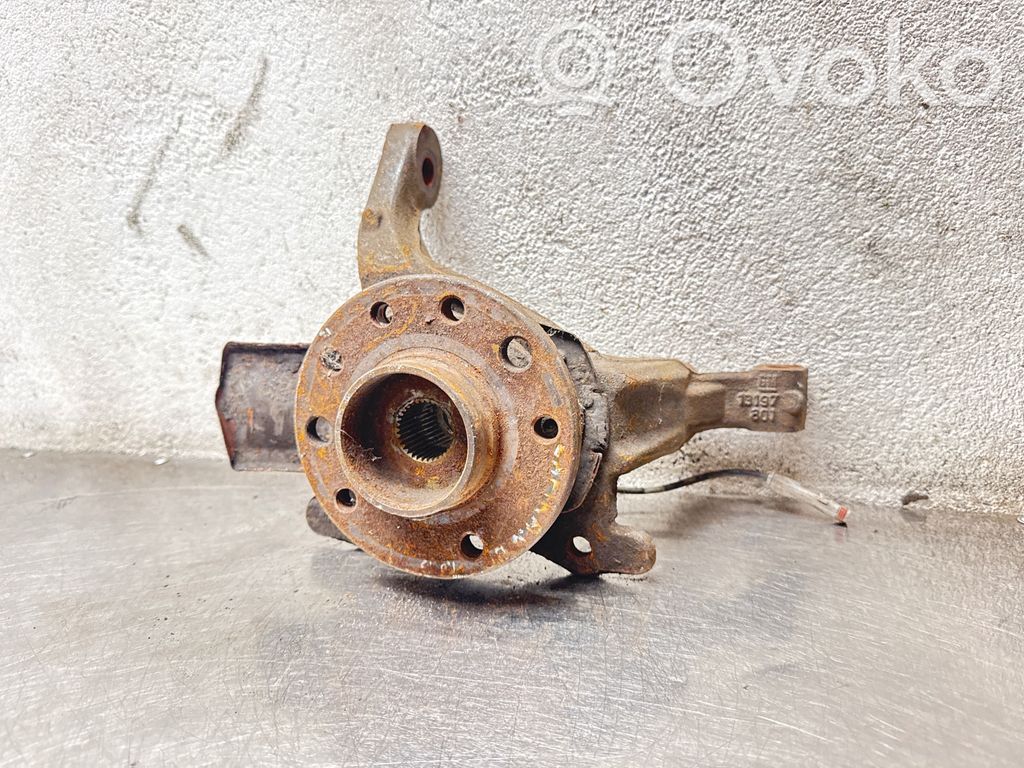 Opel Zafira B Achsschenkel vorne 
