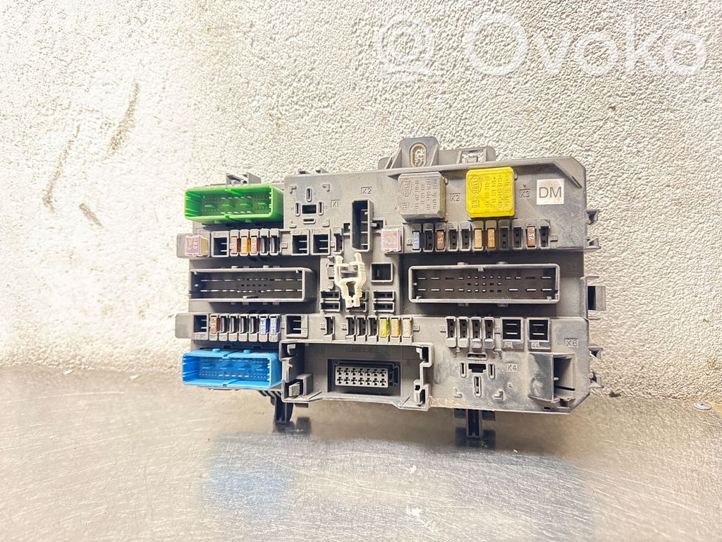Opel Astra H Modul siguranțe 